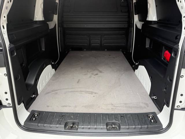 2023 Volkswagen ID. Buzz Cargo 150kW Commerce 77kWh Auto
