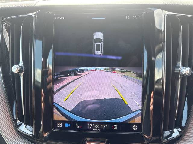 2021 Volvo XC60 2.0 T8 Recharge PHEV R DESIGN Pro 5dr AWD Auto