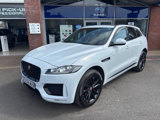 Jaguar F-Pace 2.0 D180 Chequered Flag Auto AWD Euro 6 (s/s) 5dr SUV Diesel White