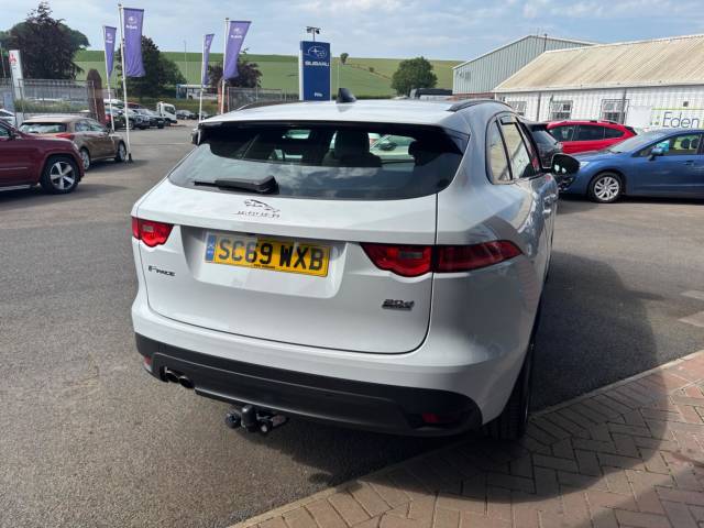 2019 Jaguar F-Pace 2.0 D180 Chequered Flag Auto AWD Euro 6 (s/s) 5dr