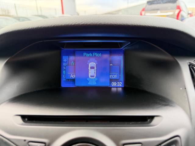 2014 Ford Focus 1.6 TDCi Zetec S Hatchback 5dr Diesel Manual Euro 5 (s/s) (115 ps)