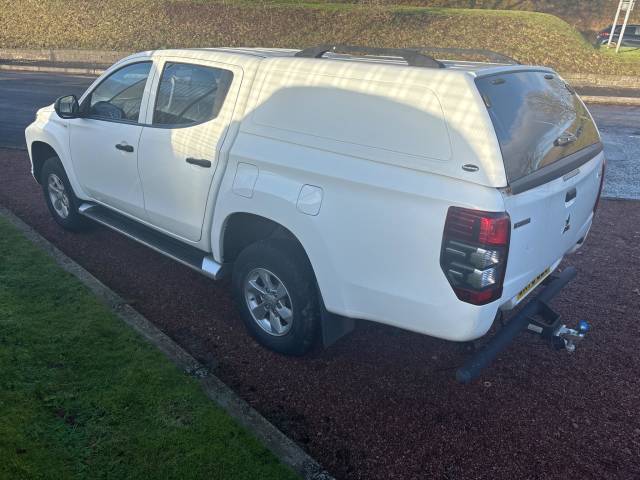 2020 Mitsubishi L200 2.3 Double Cab DI-D 150 4Life 4WD