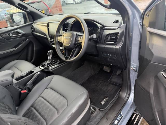 2025 Isuzu D-max 1.9 V-Cross Steel Edition Double Cab 4x4 Auto