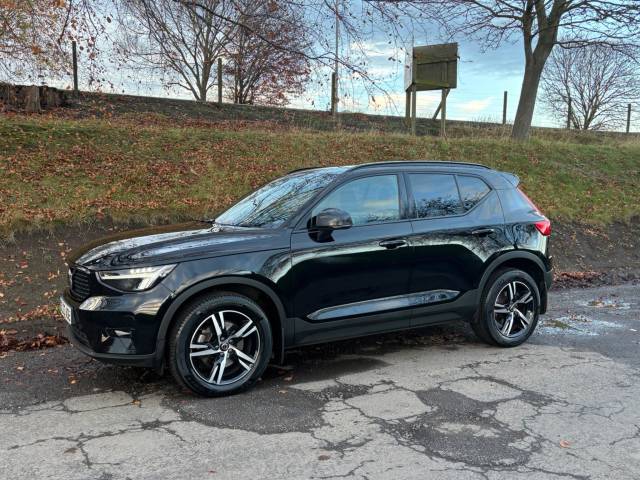 2023 Volvo XC40 2.0 B3P Plus Dark 5dr Auto