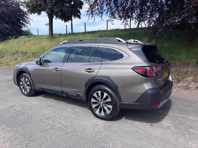 2023 Subaru Outback 2.5i Touring 5dr Lineartronic
