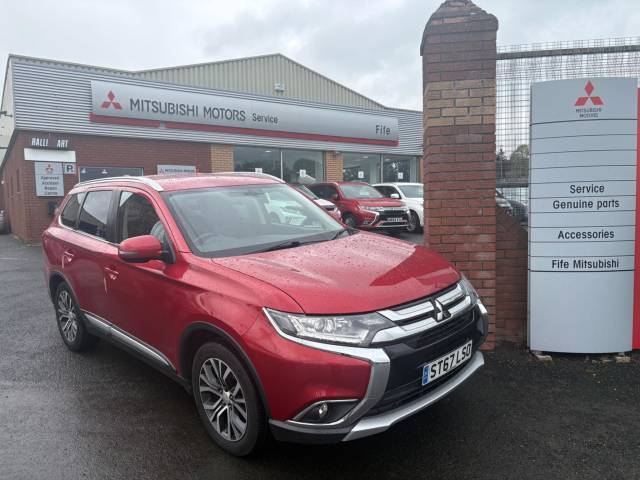 Mitsubishi Outlander 2.2 DI-D 3 SUV 5dr Diesel Manual 4WD Euro 6 (s/s) (147 ps) SUV Diesel Orient Red