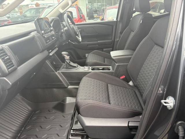 2026 Mitsubishi L200 2.4 Bi-Turbo Titan Auto 4WD Euro 6 (s/s) 4dr