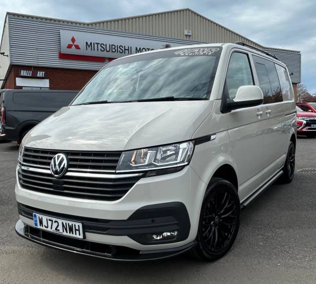 Volkswagen Transporter 2.0 TDI T32 Highline Kombi FWD SWB Euro 6 (s/s) 5dr Combi Van Diesel Grey