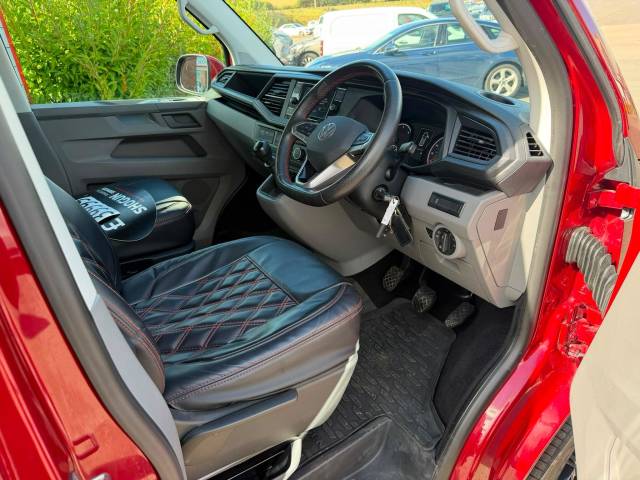 2024 Volkswagen Transporter 2.0 TDI T30 Highline Kombi Double Cab 5dr Diesel Manual FWD SWB Euro 6 (s/s) (150 ps)