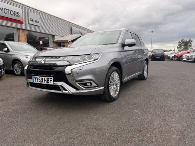 2019 Mitsubishi Outlander 2.4h TwinMotor 13.8kWh Exceed Safety CVT 4WD Euro 6 (s/s) 5dr