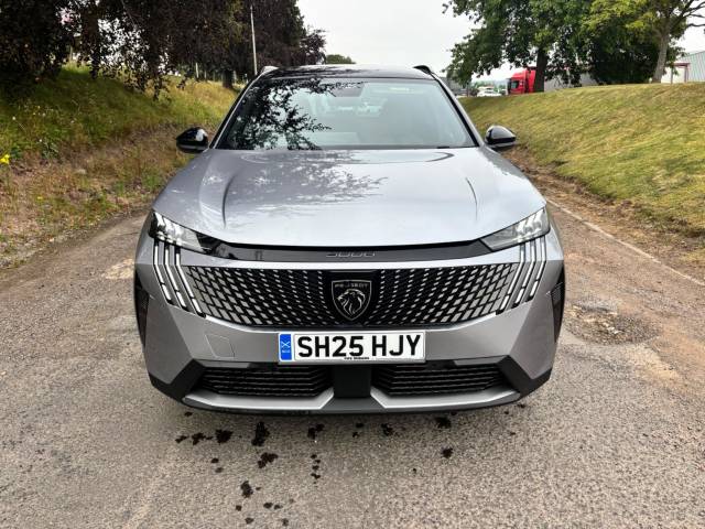 2025 Peugeot 5008 1.2 Hybrid 136 GT 5dr e-DSC6