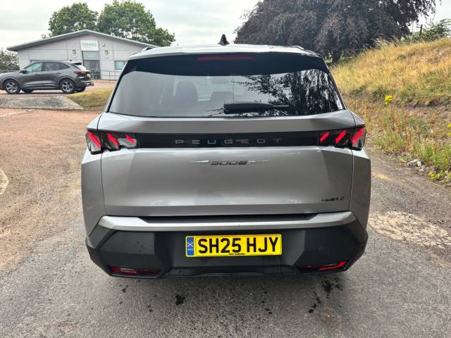 2025 Peugeot 5008 1.2 Hybrid 136 GT 5dr e-DSC6