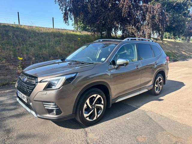 Subaru Forester 2.0i e-Boxer XE Premium 5dr Lineartronic Estate Petrol/Electric Hybrid GOLD