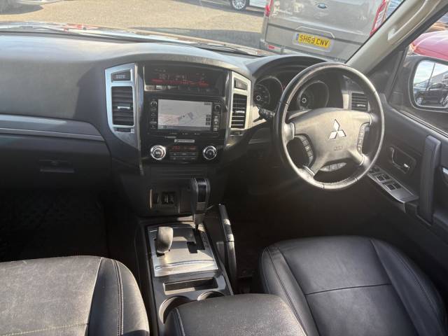 2018 Mitsubishi Shogun 3.2 DI-DC SG3 Auto 4WD Euro 6 5dr LWB