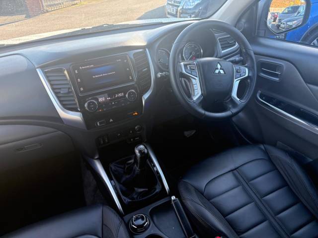 2019 Mitsubishi L200 2.4 DI-D DC Barbarian Black 4WD Euro 6 4dr (Roll Top)