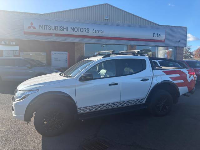 2019 Mitsubishi L200 2.4 DI-D DC Barbarian Black 4WD Euro 6 4dr (Roll Top)