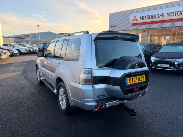 2017 Mitsubishi Shogun 3.2 DI-DC SG3 SUV 5dr Diesel Auto 4WD Euro 6 LWB (187 ps)